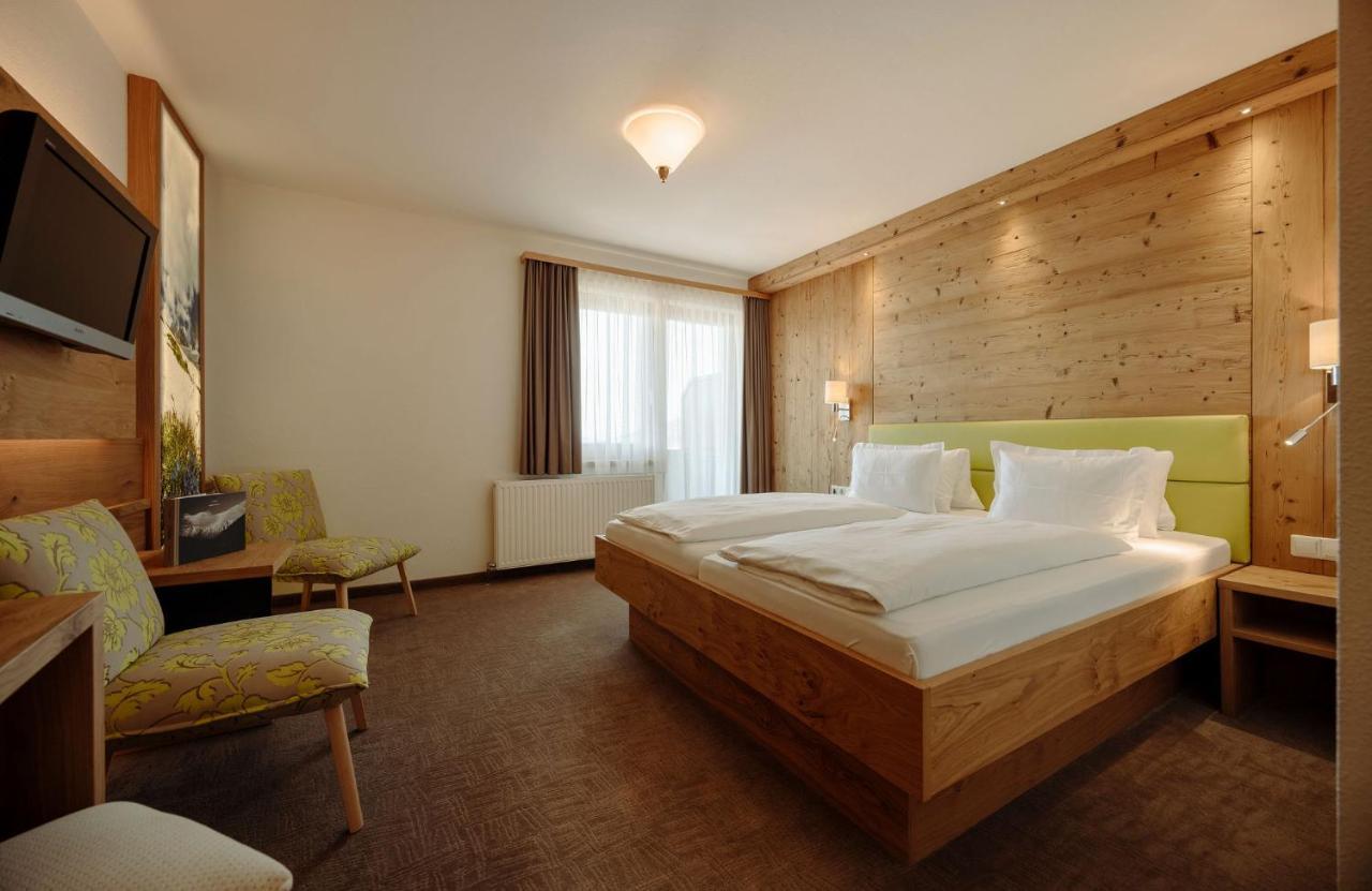 Hotel Waldfrieden Schladming Exterior photo