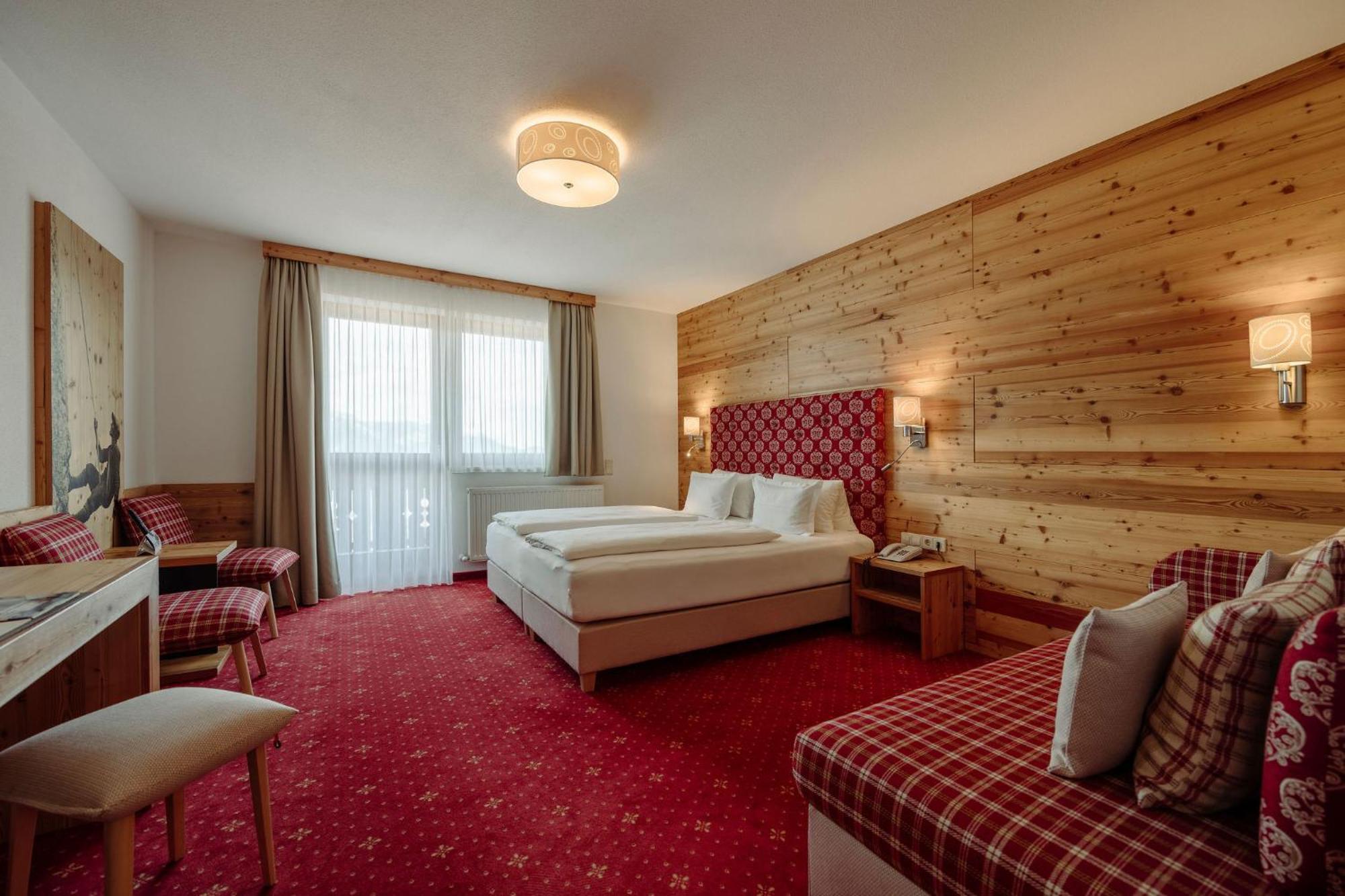 Hotel Waldfrieden Schladming Exterior photo